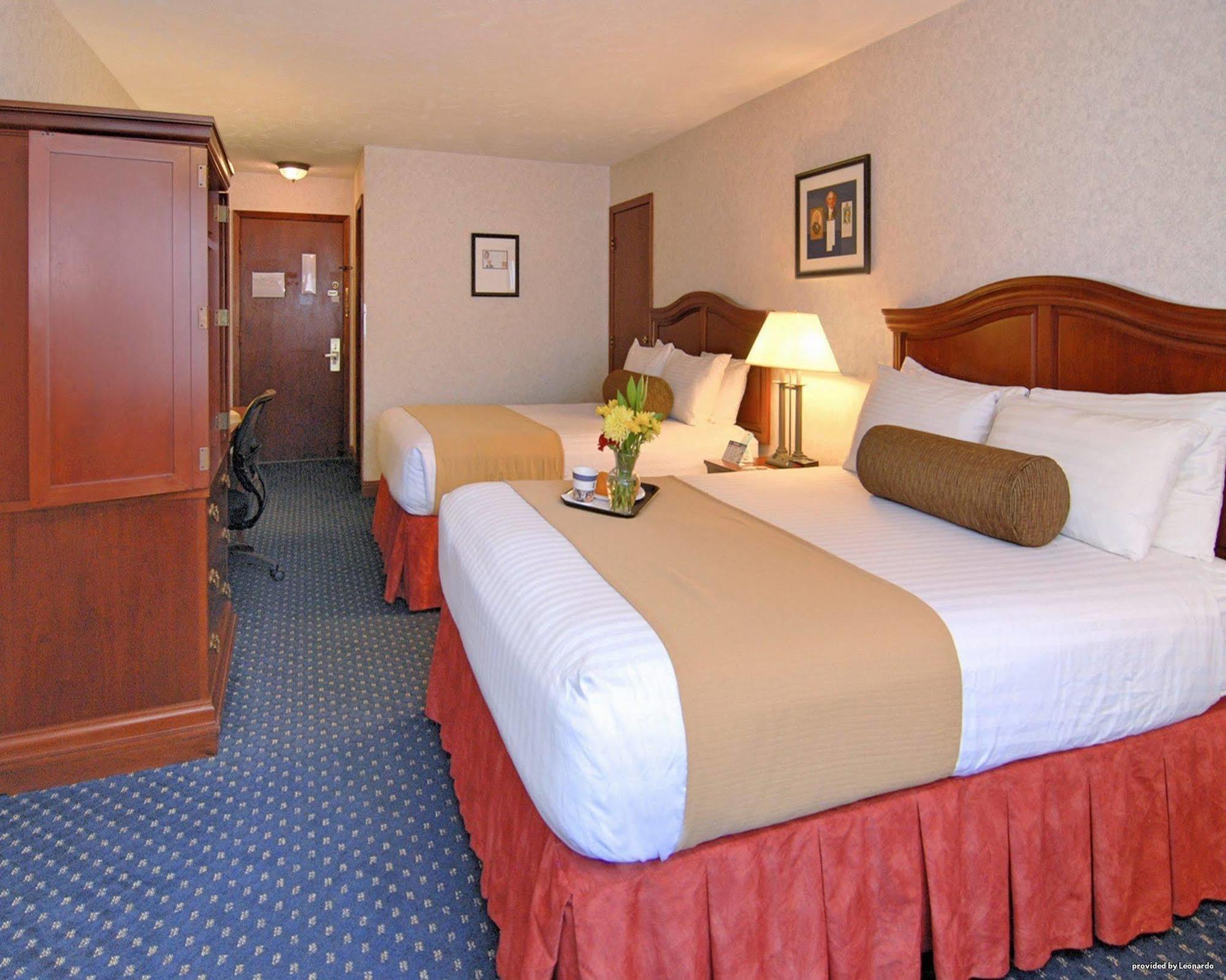 Baymont By Wyndham Bellevue - Omaha Hotell Exteriör bild